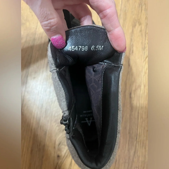 Aquatalia Angie Recycled Cashmere Trim Boot PLATFORM in grey - Picture 5 of 6